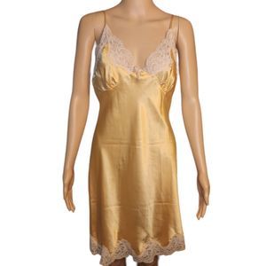 Gilligan O'Malley Nightgown  Intimate Sleepwear Goldish Yellow Women Size Medium